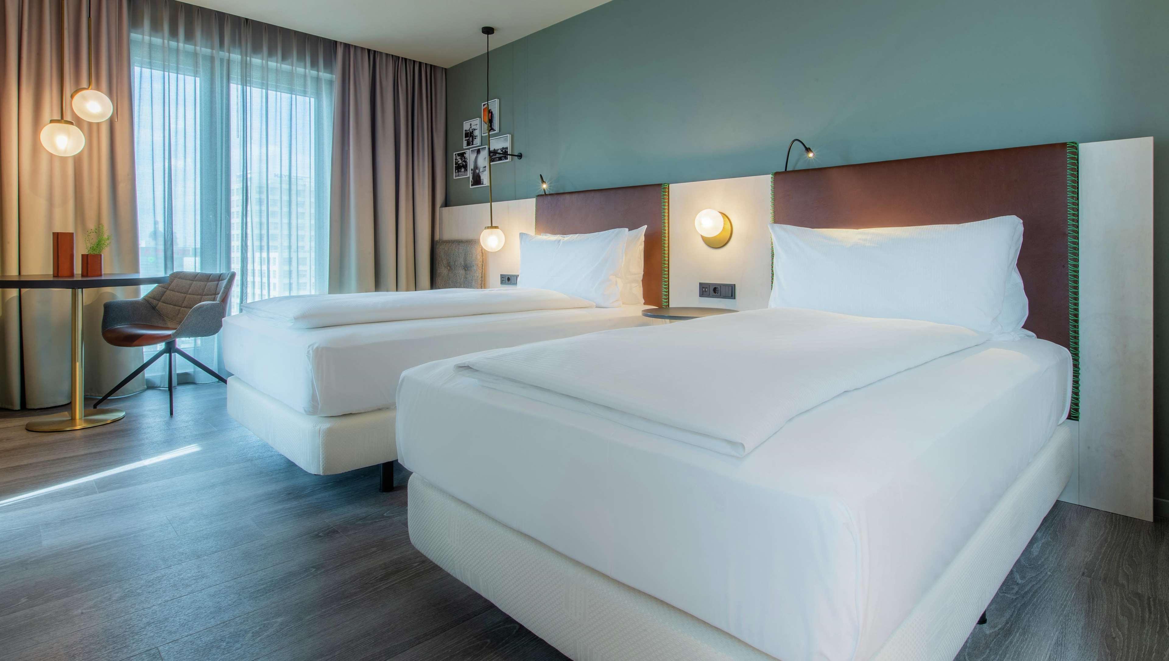 Hilton Garden Inn Мангейм Экстерьер фото