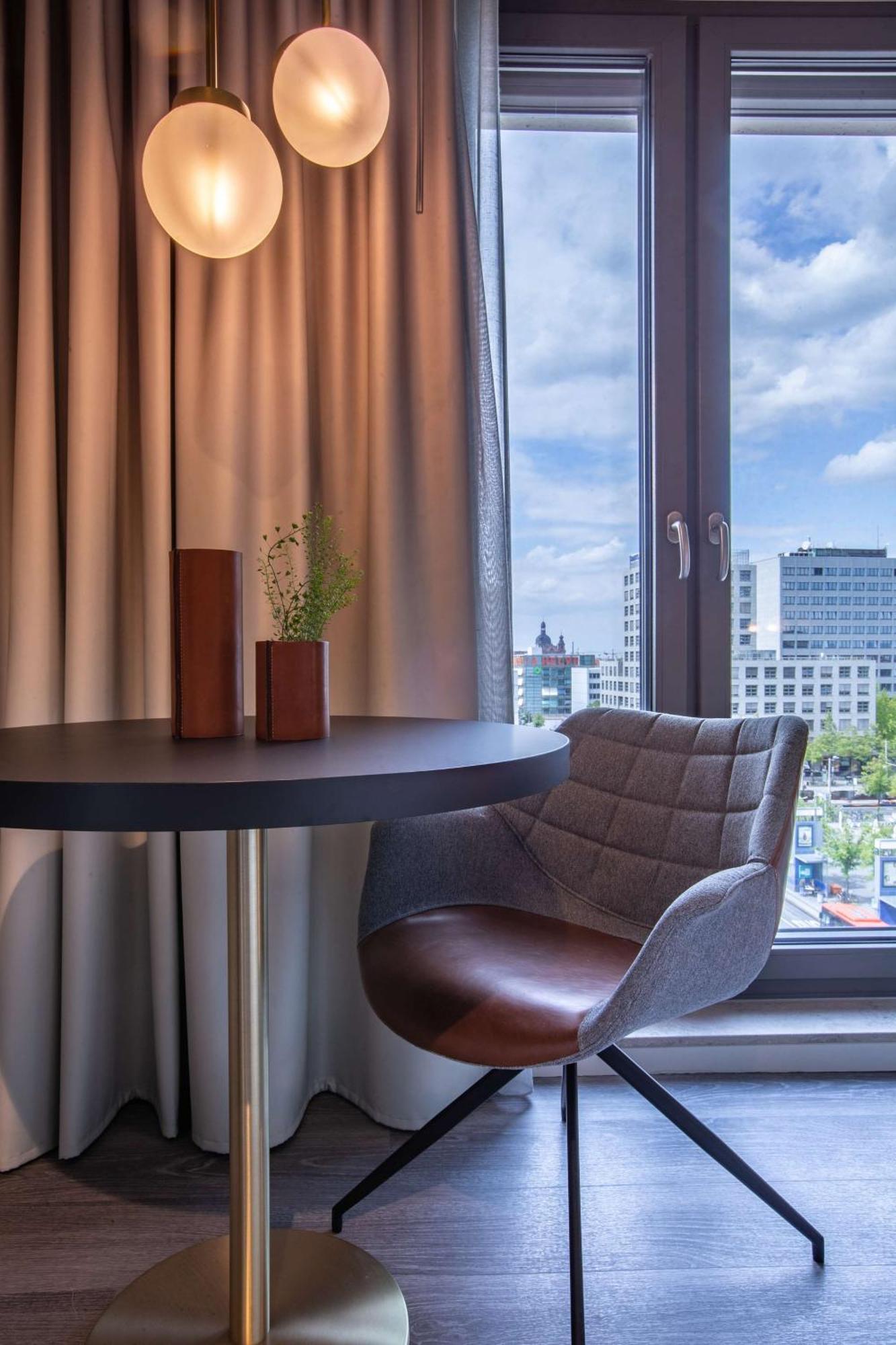 Hilton Garden Inn Мангейм Экстерьер фото