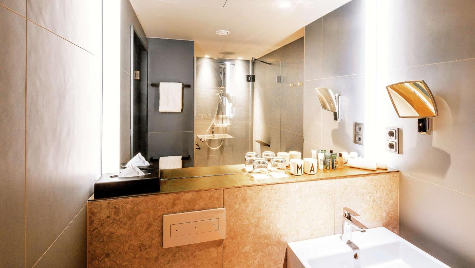 Hilton Garden Inn Мангейм Экстерьер фото