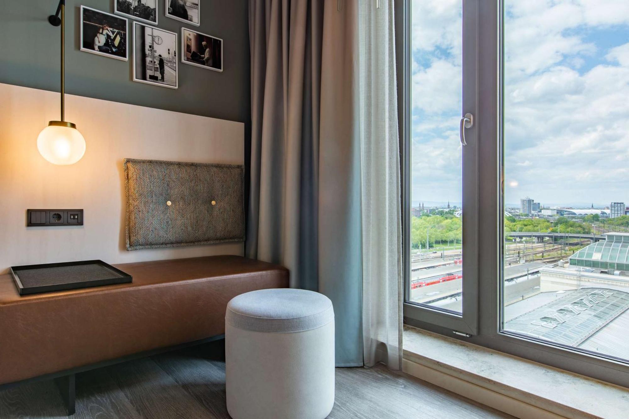 Hilton Garden Inn Мангейм Экстерьер фото