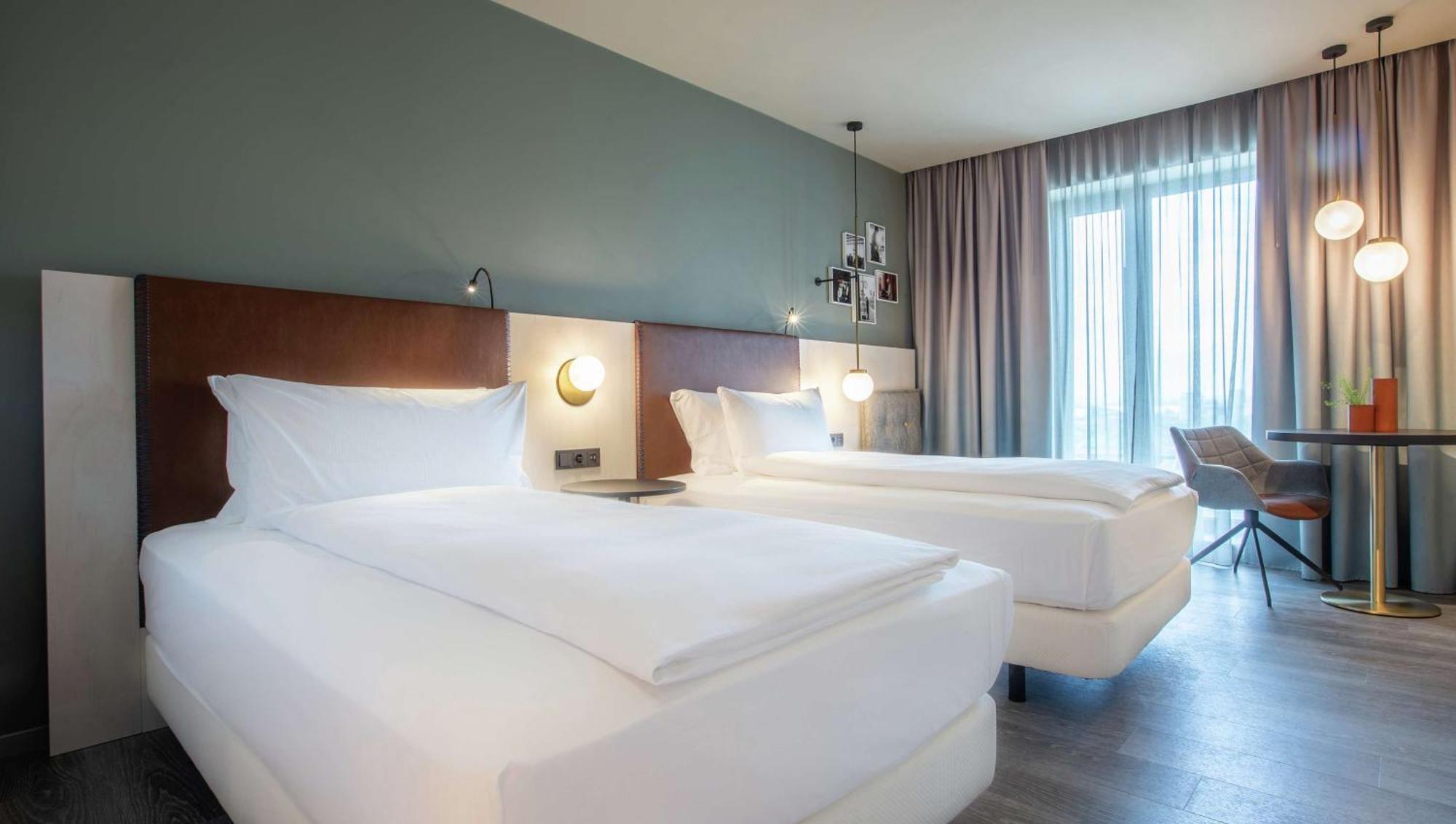 Hilton Garden Inn Мангейм Экстерьер фото