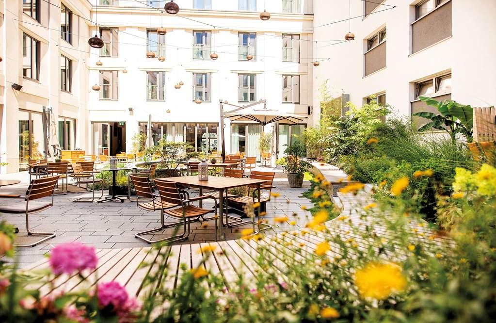 Hilton Garden Inn Мангейм Экстерьер фото